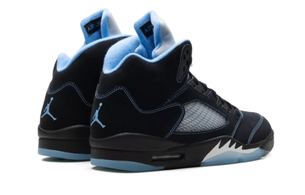 Air Jordan 5 “Black / University Blue” (2026)