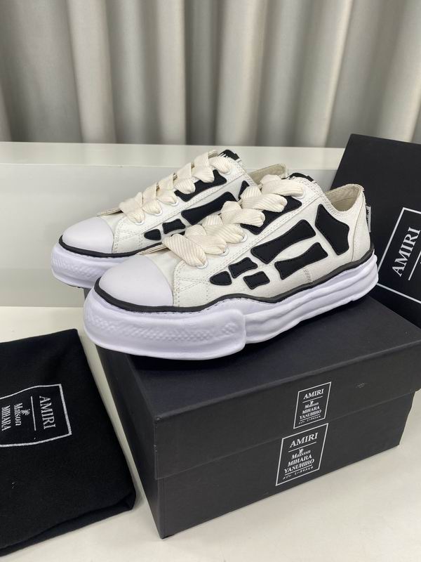AMIRI Cream Low-Top Sneakers with Black Bone Appliqués