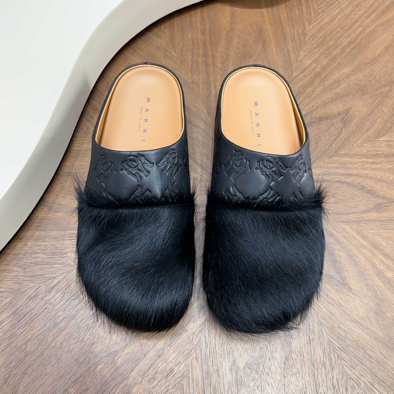 Black Embossed-Upper Textured-Toe Mules