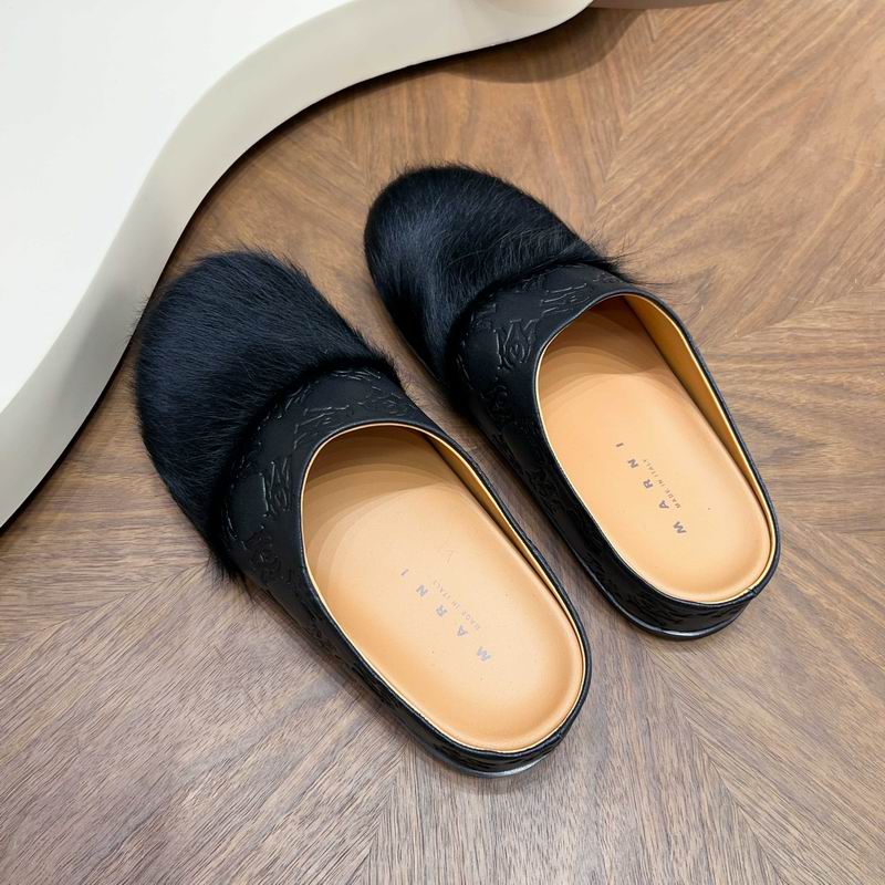 Black Embossed-Upper Textured-Toe Mules