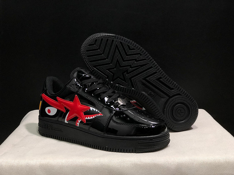 Black & Red Shark-Graphic Star-Detail Low-Top Sneakers