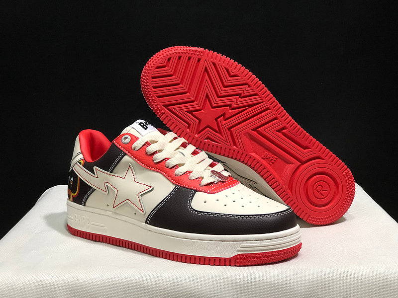 Black, Cream & Red Star-Detail Low-Top Sneakers