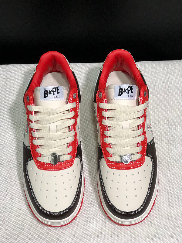 Black, Cream & Red Star-Detail Low-Top Sneakers
