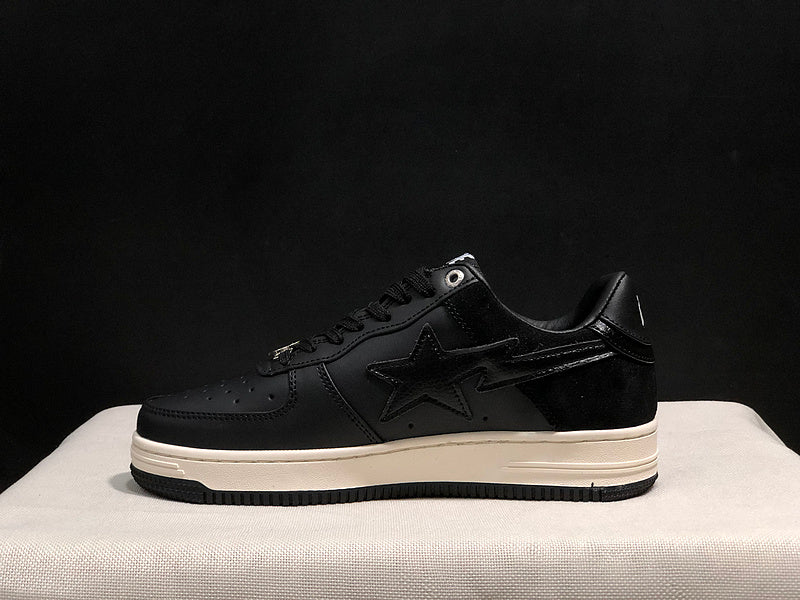 Black & Cream Star-Detail Low-Top Sneakers