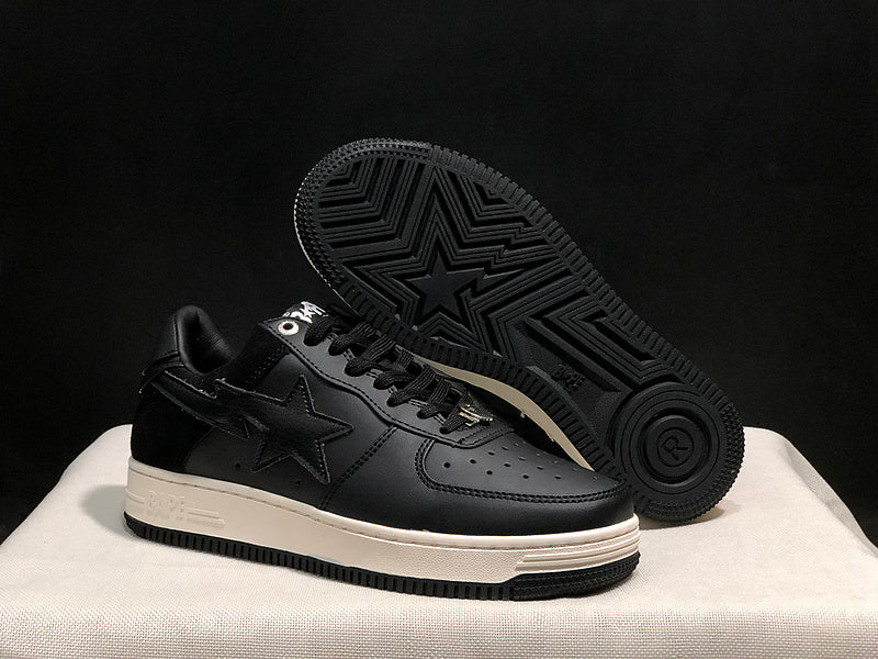 Black & Cream Star-Detail Low-Top Sneakers