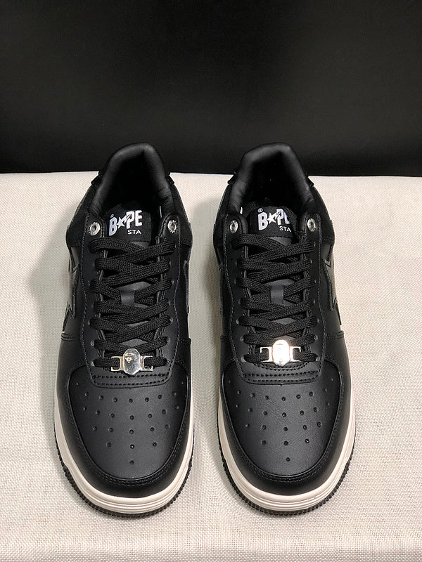 Black & Cream Star-Detail Low-Top Sneakers