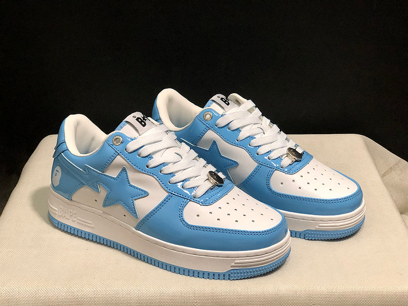 Sky Blue & White Star-Detail Low-Top Sneakers