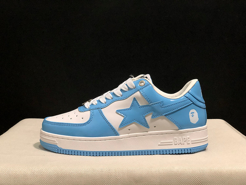 Sky Blue & White Star-Detail Low-Top Sneakers