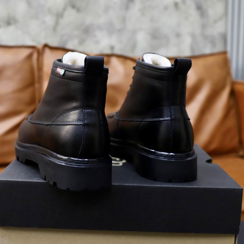 UGG Black Lace-Up Ankle Boots with Plush Lining